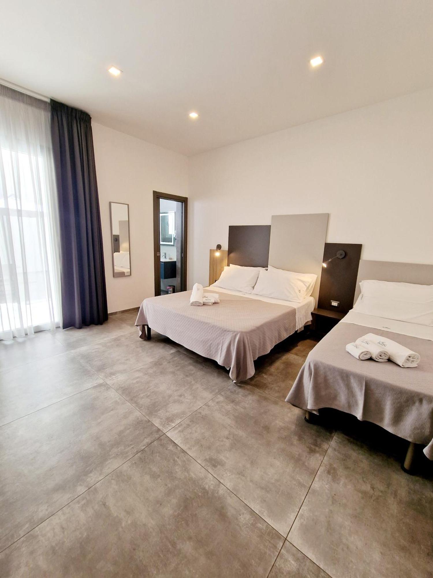 Marebed Apartments & Rooms Porto Cesareo Luaran gambar